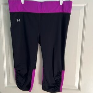 Under Armour Women’s Black and Pink Capri Leggings. XL